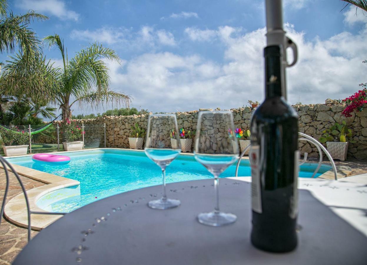 Villa Manzella Piscina Privata 奇尼斯 外观 照片