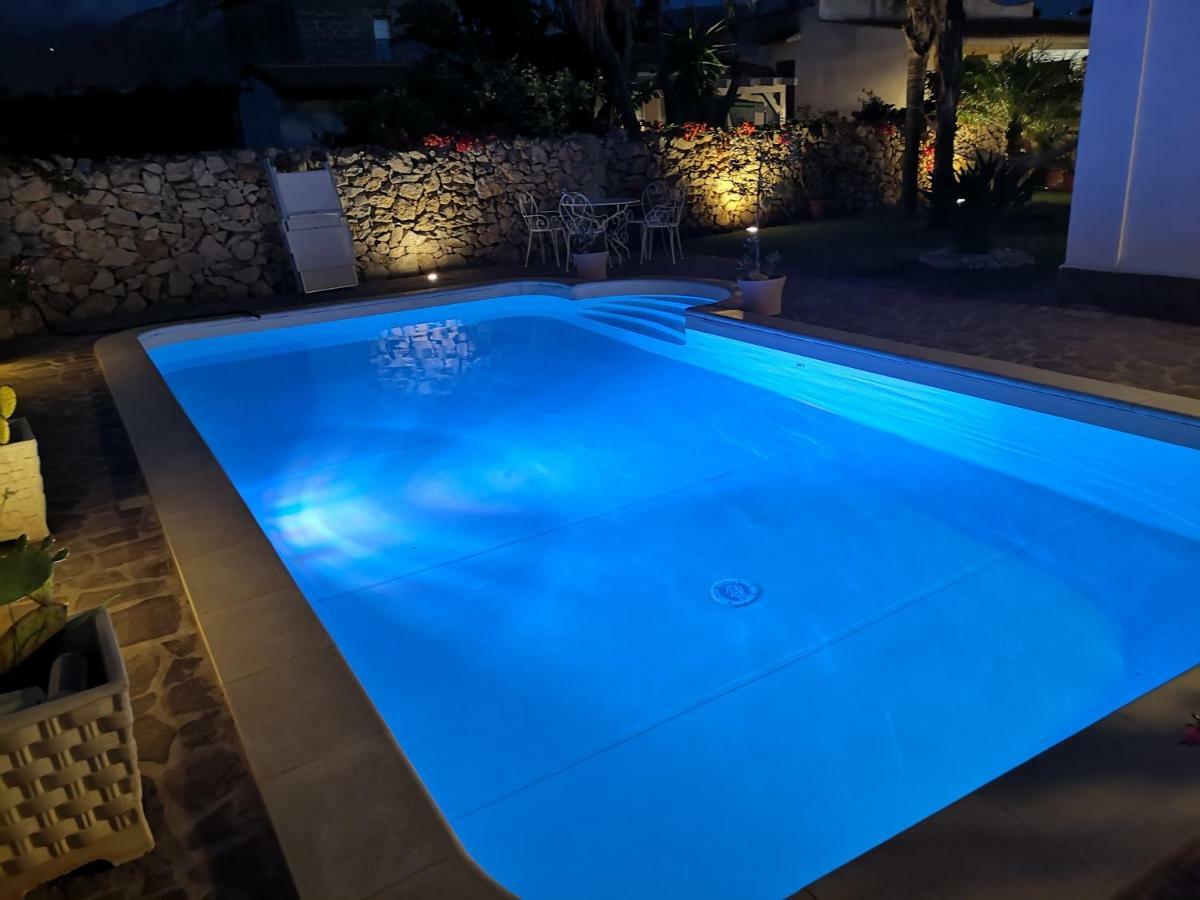 Villa Manzella Piscina Privata 奇尼斯 外观 照片
